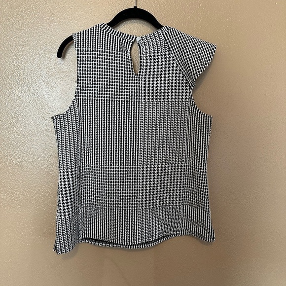 Dolan Herringbone Sleeveless Asymmetric Top Size M - Picture 3 of 5